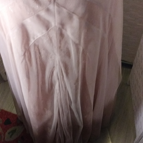 BCBGMAZARIA Gown - Picture 11 of 16